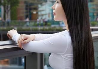 蜜桃社 – 快来看韵莉娜VANILLA在线：我的秘书生活竟然是这么好玩的写真！