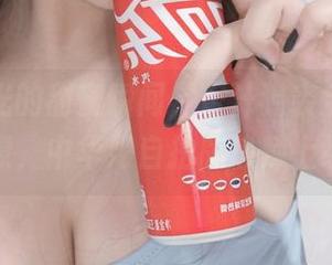 从未曝光的甜蜜瞬间，蜜汁猫裘全集等你来撩，中华娘自拍版热辣上线！