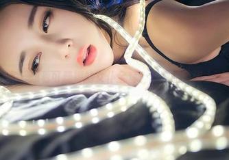 青豆客 – 想看可蕊娜的女仆全套?下载时请闭上眼睛!