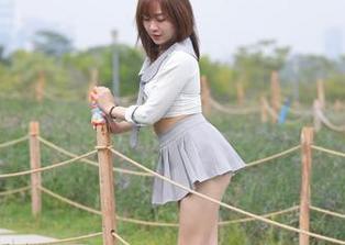 魔镜街拍 – 寒风里的极品美感，婷婷的肉丝写真和套图让人欲罢不能！