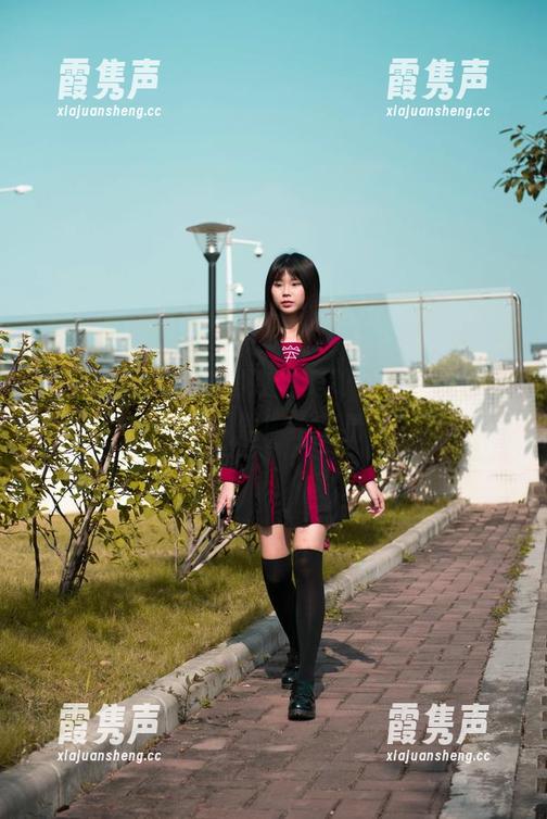魔镜街拍“非常紧致的美臀少妇”现已免费照片下载！不来看看？
