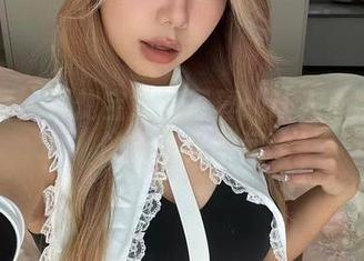 微密圈 – 黑饱宝短裤写真：让人心跳加速的无圣光瞬间